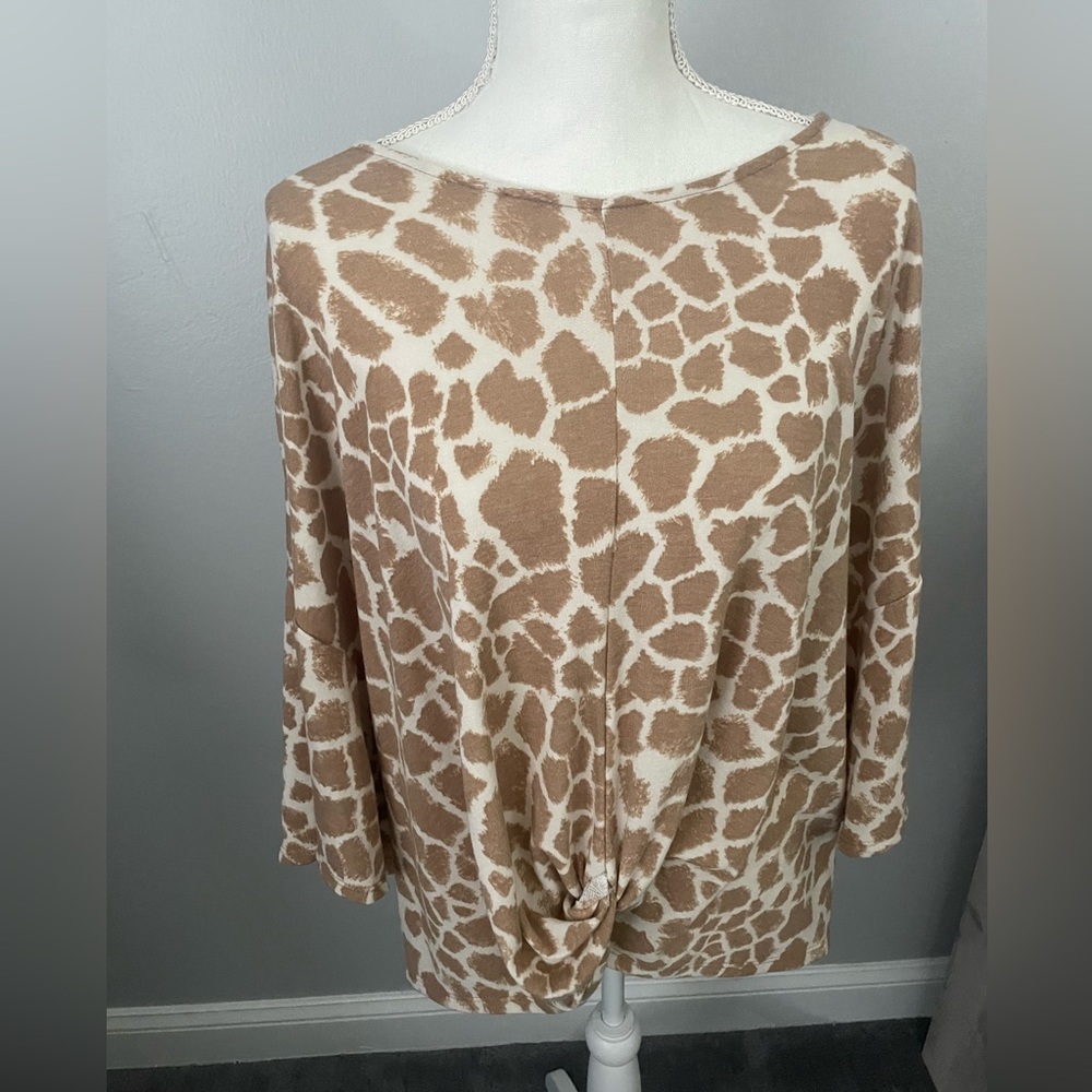 Giraffe Print Elbow Length Relaxed Fit Sweater